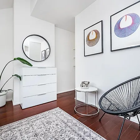 Apartament 2-bedroom With Terrace Overlooking Zizkov Tv Tower Praga